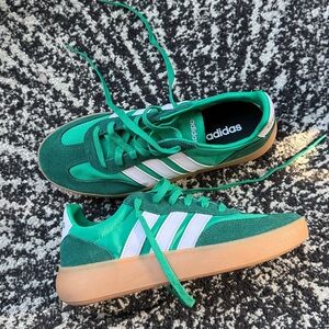 💜💚NWOB Adidas Green and Lavender Athletic Shoes